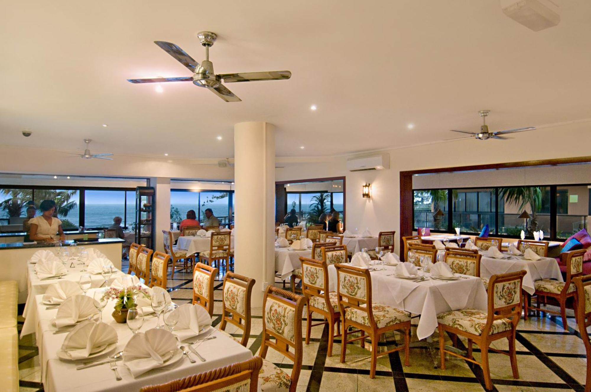 Clubb Coolum Beach Resort Sunshine Coast Eksteriør bilde